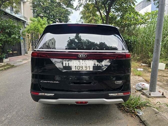 Kia Carnival 2022 2.2D Luxury 8 chỗ - 76000 km