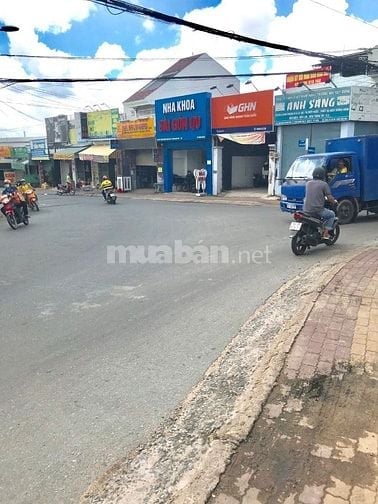 Bán nhà mặt tiền đường đình phong phú