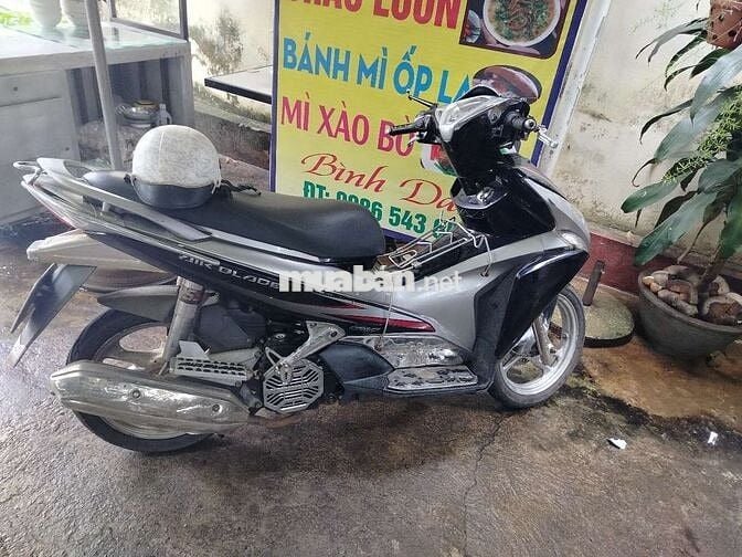 Gia đình cần bán xe