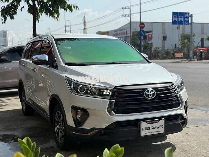 Toyota Innova Venturer 2.0 AT 2022