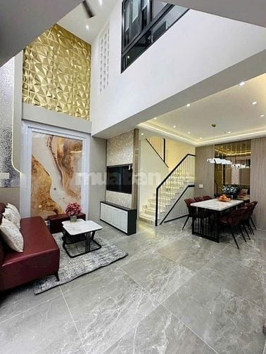 KHÔNG CÒN CĂN THỨ HAI – GIÁ DƯỚI THỊ TRƯỜNG, GỌI NGAY! 2,26 TỶ-PHÚ 