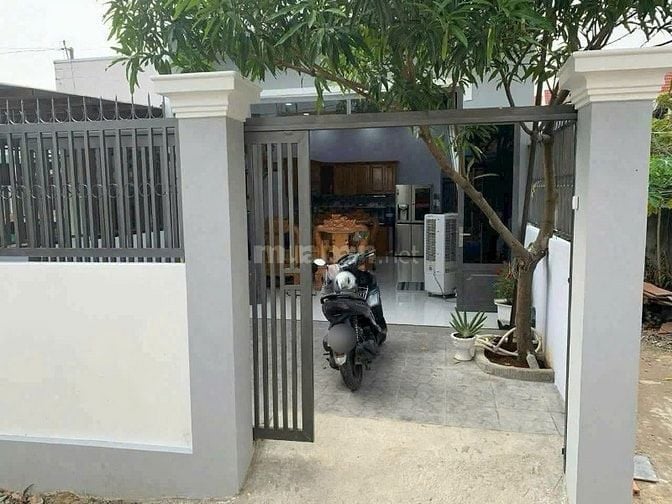 Cần tiền trả nợ nên bán căn nhà 80m2 ở Xã Tân Hiệp - Hóc Môn giá 850tr