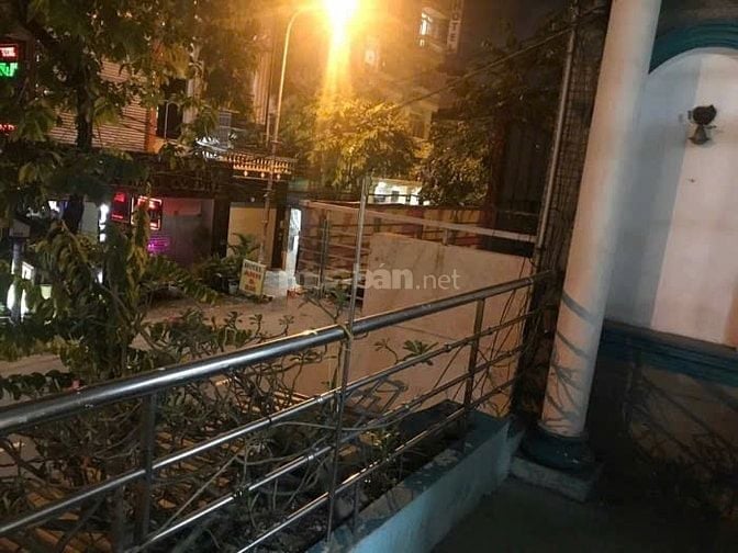 NHÀ TL22, NGÃ TƯ GA, HÀ HUY GIÁP, DT 71m2, GIÁ 5,1 TỈ
