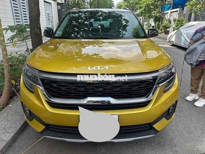Kia Seltos 2022 Premium 1.4 AT turbo- 17000 km