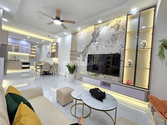 Cần bán gấp căn hộ chung cư Sky Garden 1 - Phú Mỹ Hưng Quận 7 