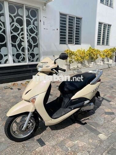 Xe Honda lead fi