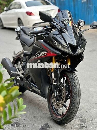 Moto Yamaha R15-VVA 155 V3