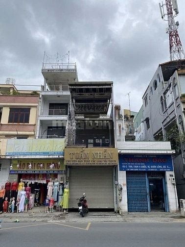 Cho thuê nhà mặt tiền Lạc Long Quân, P.8 Q.Tân Bình giá 15tr