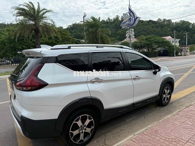 Mitsubishi Xpander 2022 Cross 1.5 AT - 68000 km