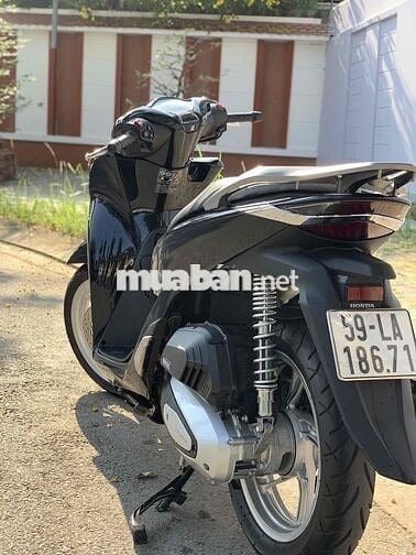 Sh 160 BSTP 8/2024 xe lướt ngay chủ ký bán