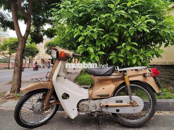 CUB 50 ĐÈN VUÔNG HOK CẦN BẰNG LÁI