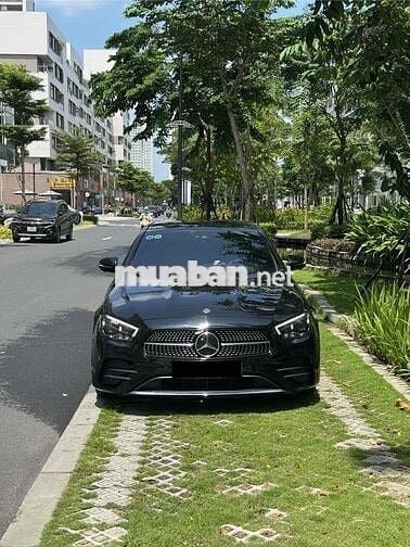 Mercedes Benz E Class 2021 E300 AMG - 23000