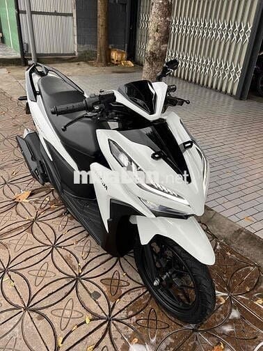 Vario 125 lên khóa thông minh.