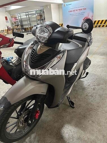 Xe Sh còn mới, xe đi làm quanh phố, nữ đi, còn BH