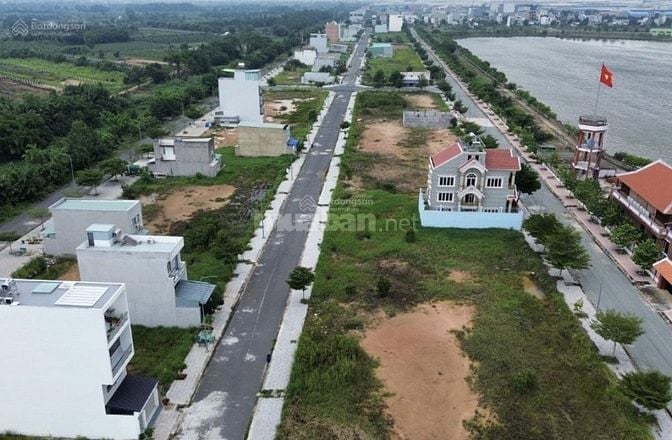 Đất nền view hồ 105m² - Khu dân cư Tên Lửa 2, giá đầu tư