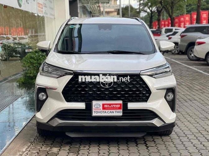 Toyota Veloz Cross 2022 CVT Top - nhập Indo