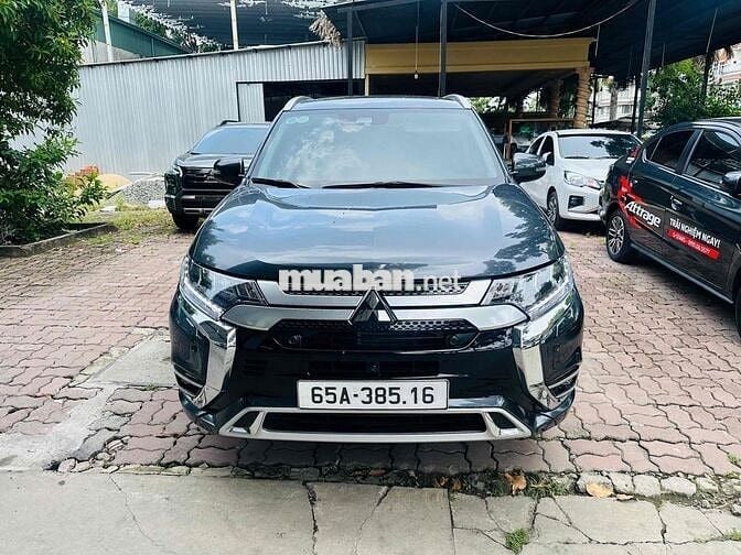 OUTLANDER 2.0 CVT PREMIUM - SX 2024, ODO 11.500 KM