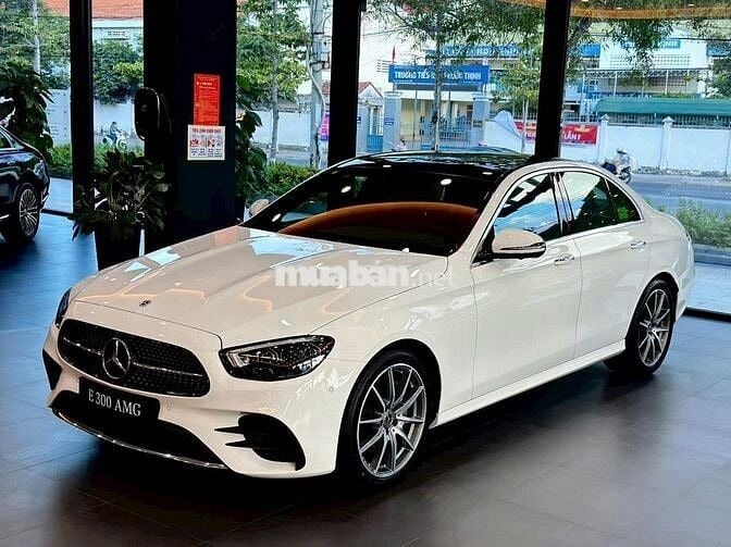 Mercedes Benz E Class 2023 E300 AMG