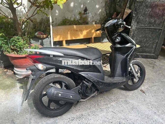 Vision biển 49 bán bao tranh chấp
