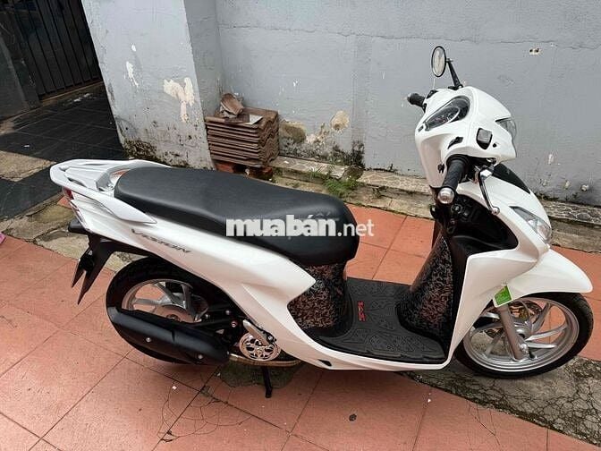 xe mới mua tháng 3 chạy odo 1800
