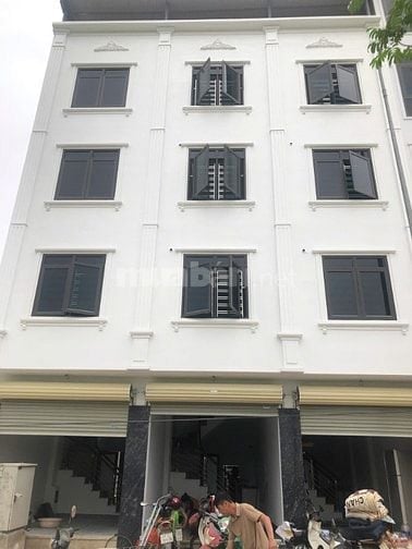 Cho thuê mặt bằng lô góc Nguyễn Thị Định siêu đẹp, 80m2x5T, MT 5,4m 