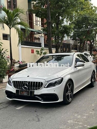 Mercedes Benz C300 AMG Class 2016 - 86000 km