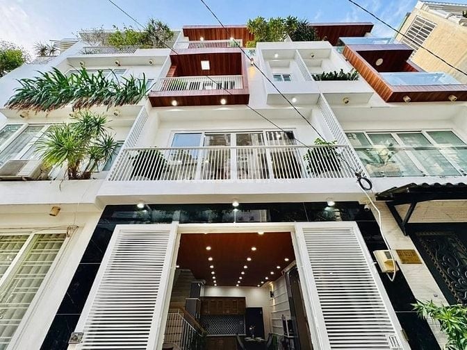 Cần tiền chủ bán gấp nhà Phan Đình Phùng, p15, Phú Nhuận. Chỉ 2,79tỷ. 