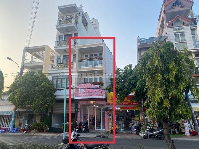 Bán nhà mặt tiền chợ Phước Bình đường Đại Lộ 2 Quận 9 (88m2) 19.8 tỷ