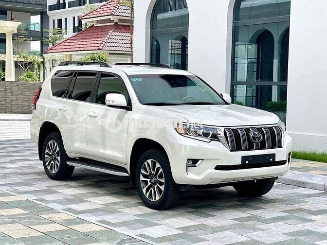 Toyota Land Cruiser Prado 2022 - 6000 km