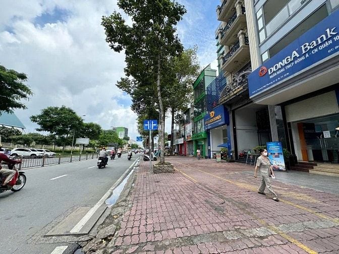 BÁN nhà mặt tiền kinh doanh, LÝ THƯỜNG KIỆT, PHƯỜNG 14, QUẬN 10