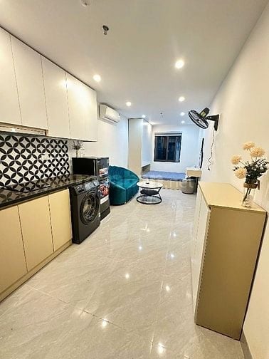 PHÒNG MỚI KHAI TRƯƠNG, TRỐNG NHIỀU