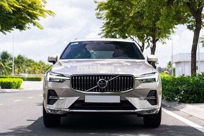 Volvo XC60 Ultimate B6 AWD 2023 - 7000 km