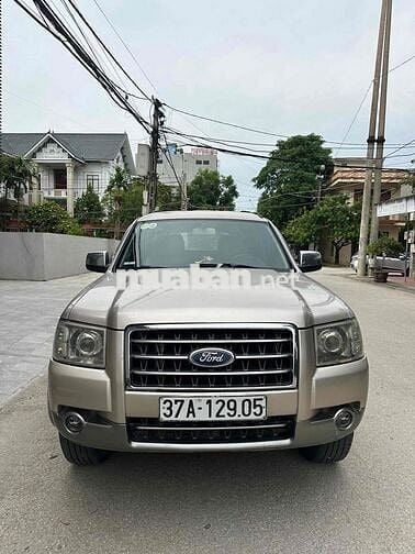 Ford Everest 2009 2.5L 4x2 MT - 170000 km