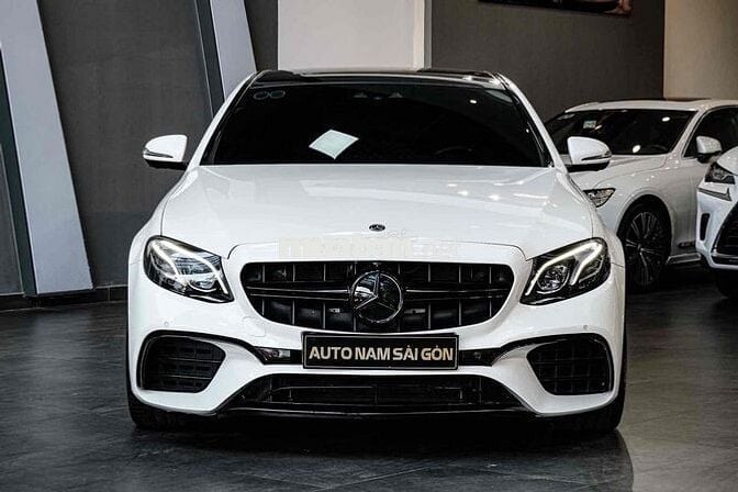 Mercedes E300 AMG model 2019 siêu đẹp