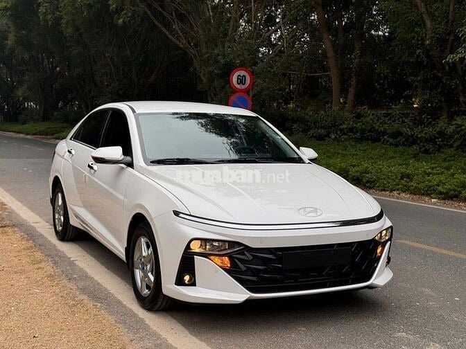 Hyundai Accent 2025 mới 100% trả trước 115 triệu
