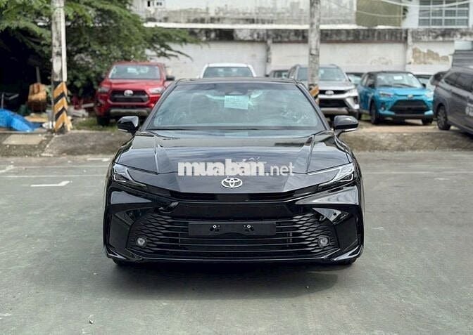Toyota Camry 2025 – Giao Ngay – Ưu Đãi Lớn
