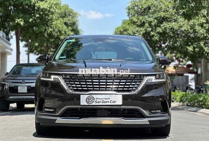 Kia Carnival 2022 2.2D Signature 7 ghế - 45000 km