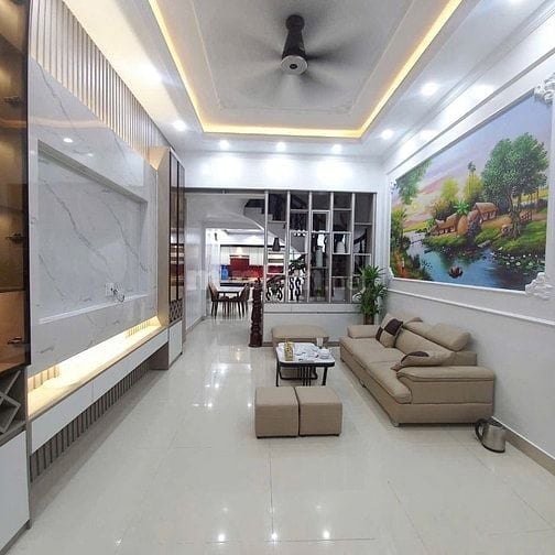 Nhà view đẹp, giá cực mềm tại đường Sơn Hưng, Tân Bình, giá 2tỷ5
