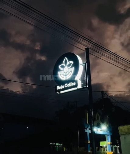 Boja coffee cần 2 bạn bán hàng và tính tiền cho khách