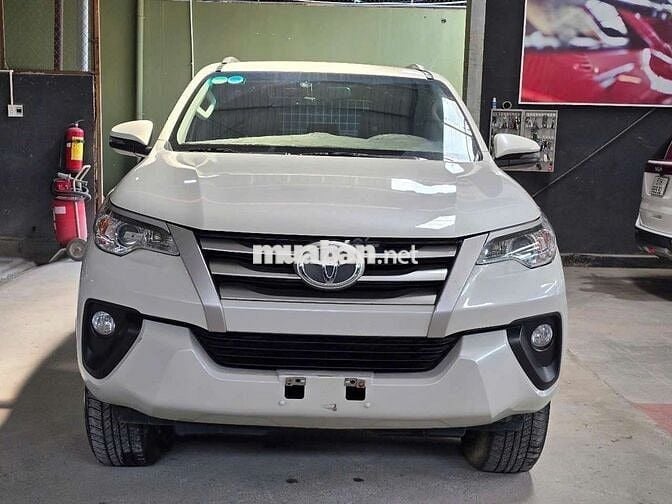 Toyota Fortuner 2.4G 4x2 nhập Indo xe cực kỳ đẹp.