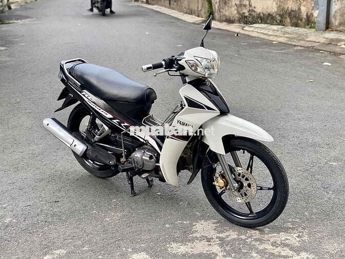 Cần bán xe Yamaha Sirius 2017 bstp giấy tờ đầy đủ