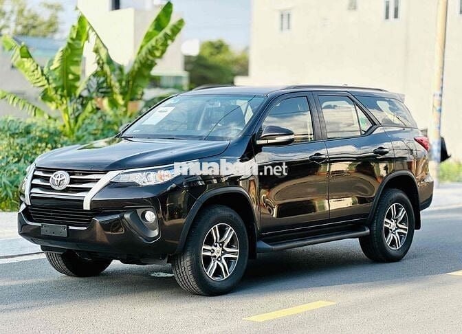 Toyota Fortuner 2017 máy dầu số sàn xe zin giá tốt
