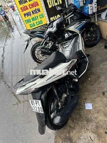 kẹt tiền e bán xe honda airblade 2015 chính chủ