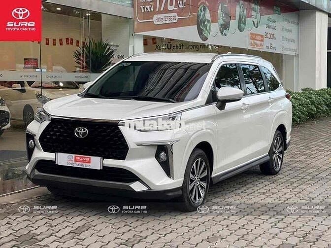 Toyota Veloz Cross 2025 - siêu lướt giá rẻ