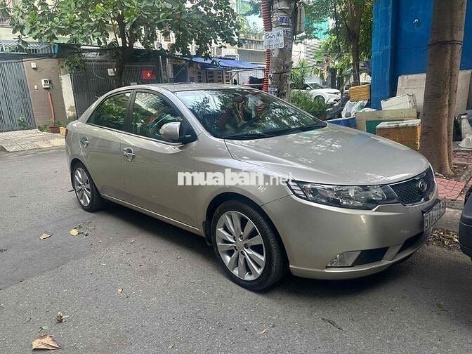 Kia Cerato 2010 1.6 MT - 90000 km