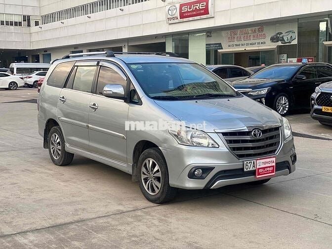 Toyota Innova 2016 2.0E - 176000 km