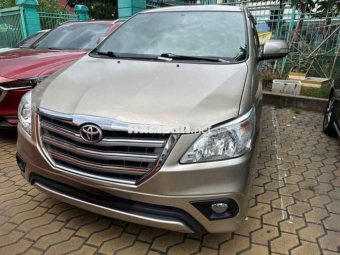 1 chủ Toyota Innova 2.0G 2015 đi lướt 12 vạn.