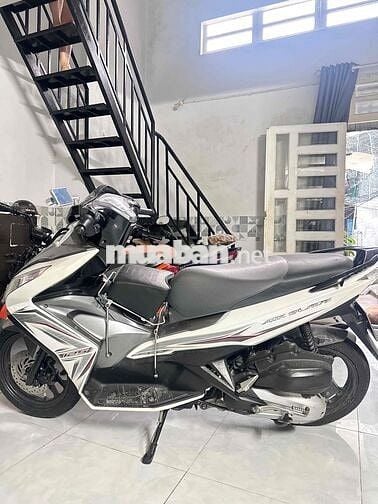 Air Blade 2014 trắng 2 chìa khoá 9 chủ