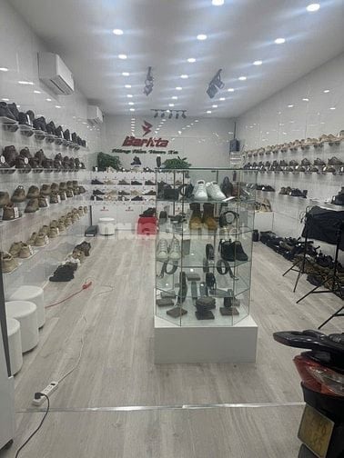 Chính chủ nhà mặt tiền 716 Âu Cơ, P14, Tân Bình