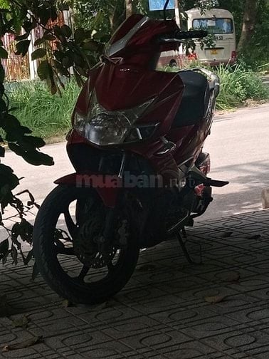 Cần bán xe Honda Air Blade 2010 - Chính chủ, máy êm, còn sử dụng tốt